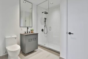 Duschabfluss im Badezimmer